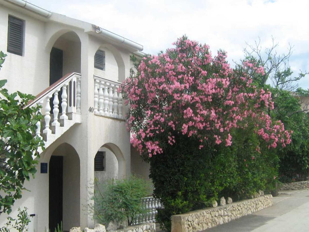Apartments Mint Povljana - 50M From Sandy Beach Екстериор снимка